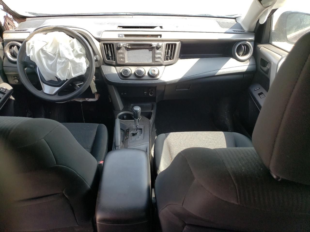 2016 Toyota RAV 4 - Image 8