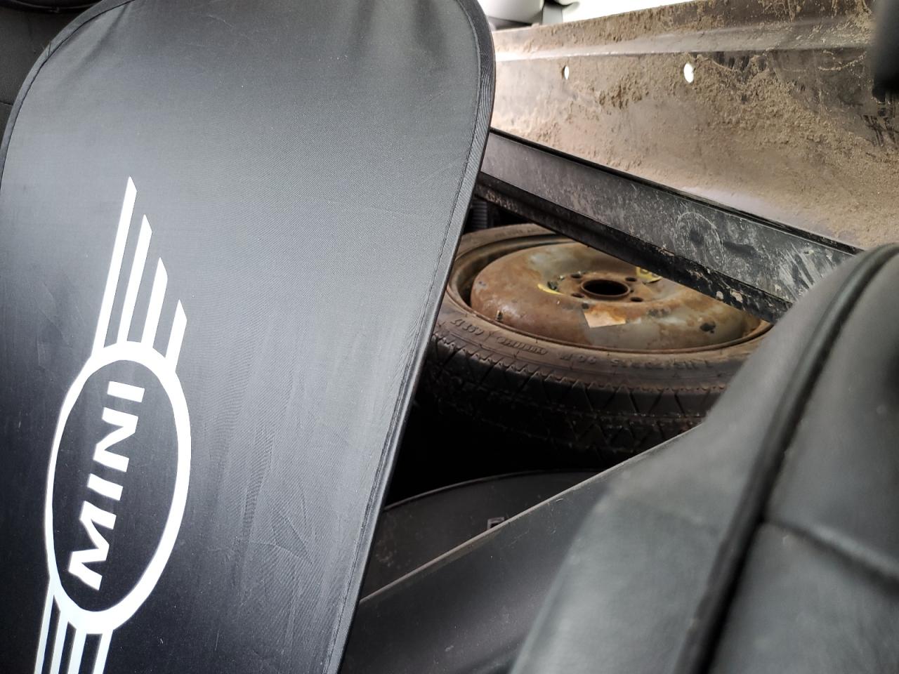 2008 Mini Cooper VIN: WMWMF33558TU68273 Lot: 64809854