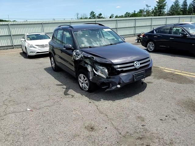 2016 Volkswagen Tiguan S VIN: WVGBV7AX2GW575878 Lot: 61544314