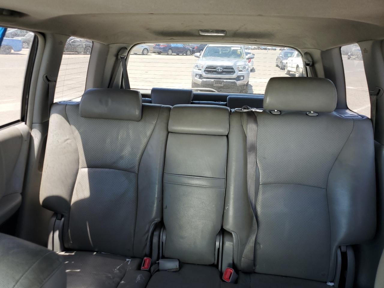 2005 Toyota Highlander Limited VIN: JTEEP21A050125667 Lot: 63145394