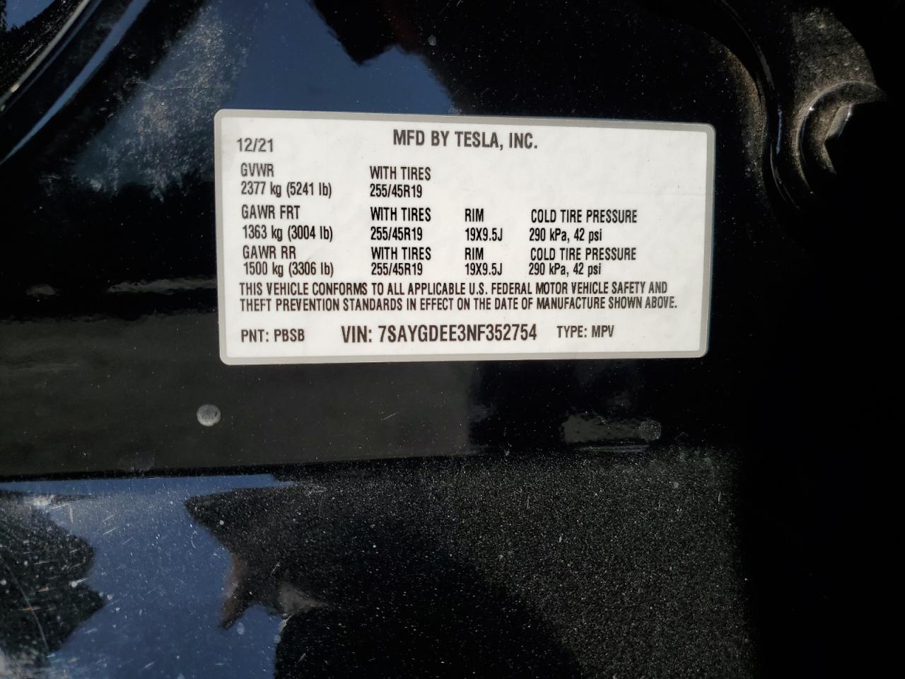 2022 Tesla Model Y VIN: 7SAYGDEE3NF352754 Lot: 63135024