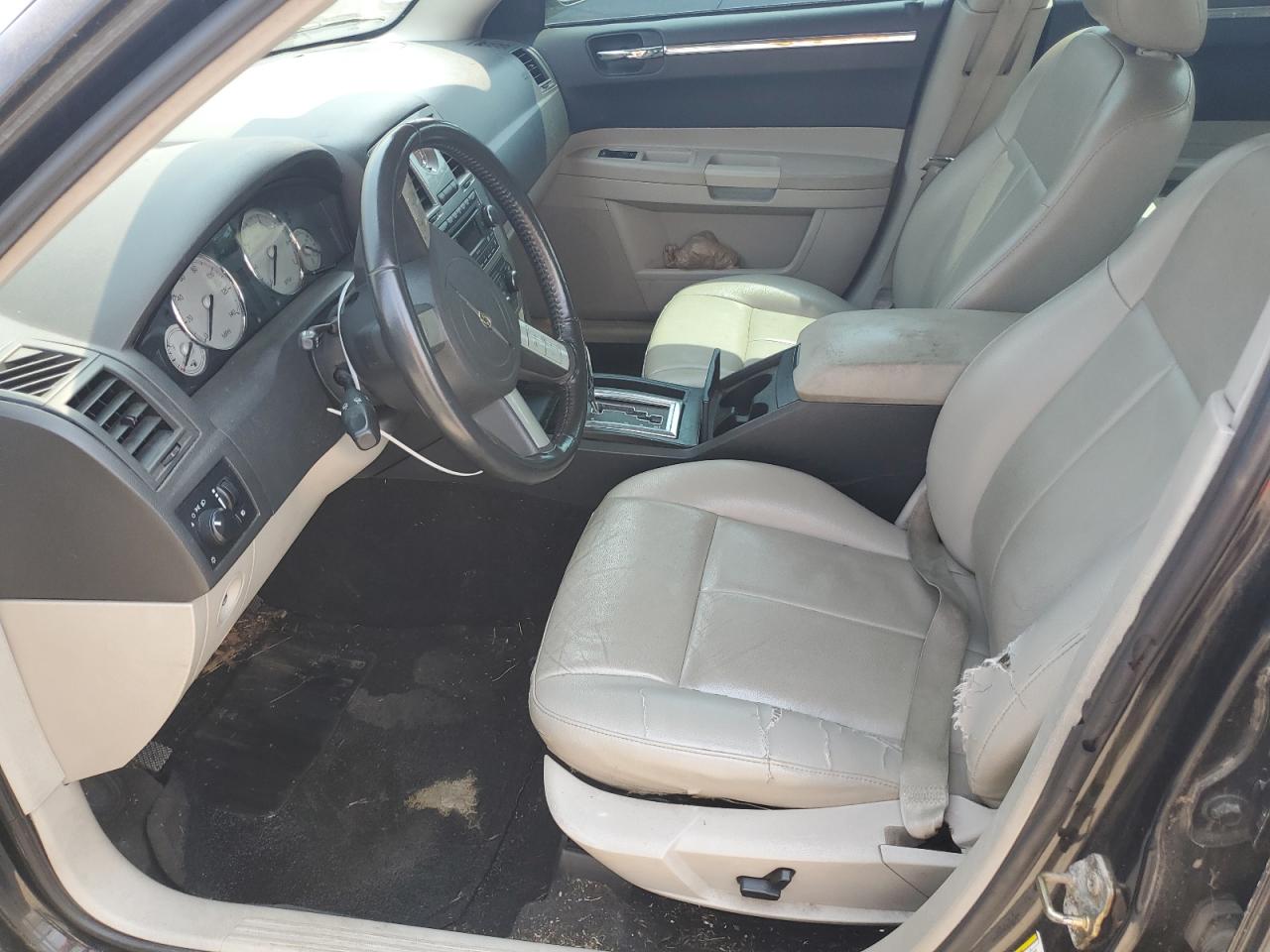 2006 Chrysler 300 Touring VIN: 2C3KA53GX6H529492 Lot: 64456824