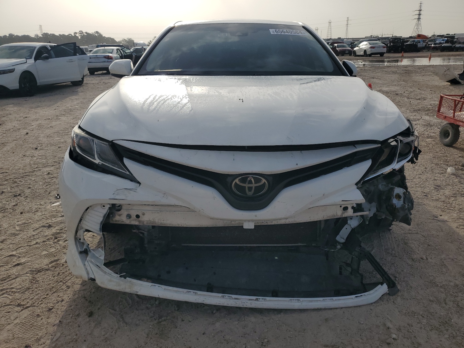 2018 Toyota Camry L vin: JTNB11HK0J3023498