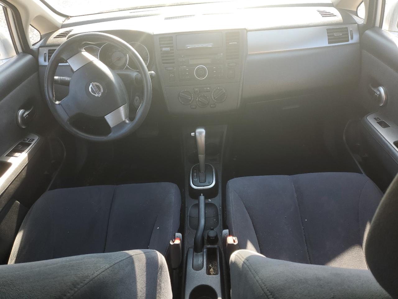 2007 Nissan Versa S VIN: 3N1BC13E67L395976 Lot: 62501094