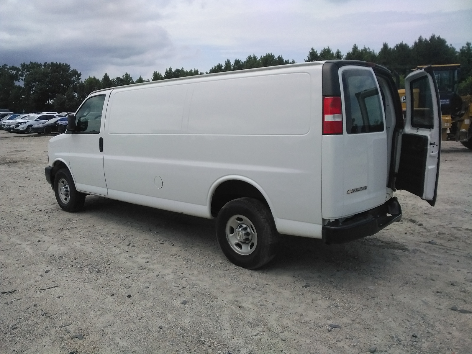 1GCWGBFP3M1256705 2021 Chevrolet Express G2500