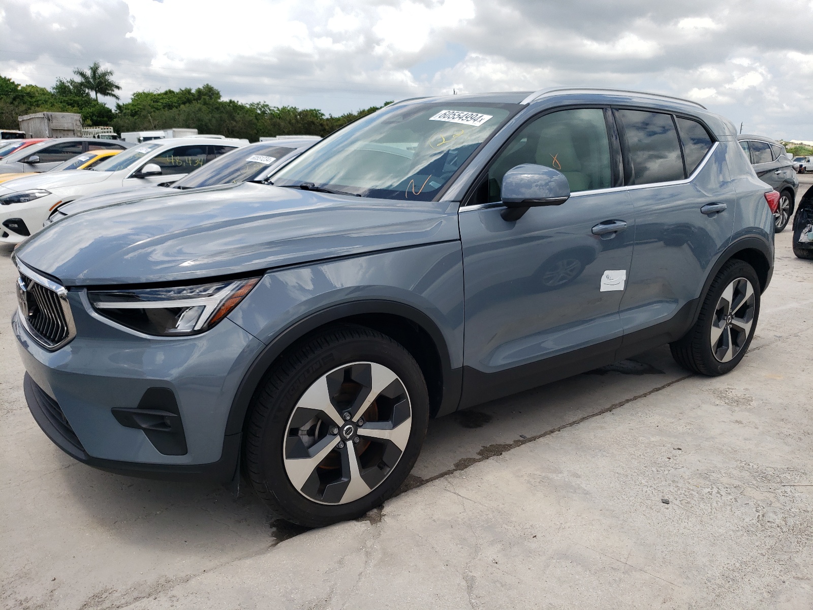 2023 Volvo Xc40 Plus vin: YV4L12UN6P2989283