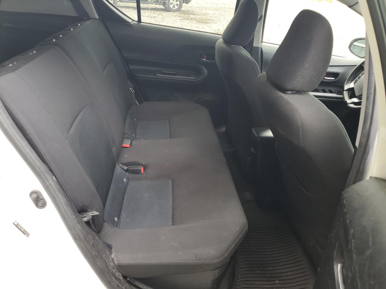 2018 Toyota Prius C VIN: JTDKDTB30J1618131 Lot: 65184144