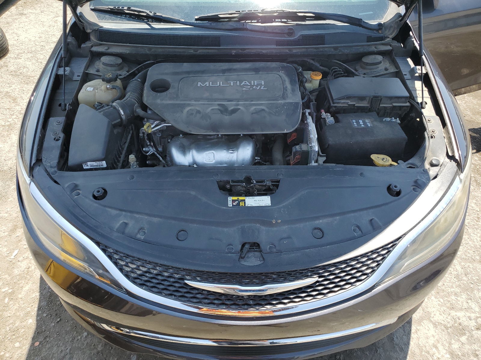 1C3CCCAB2FN743748 2015 Chrysler 200 Limited