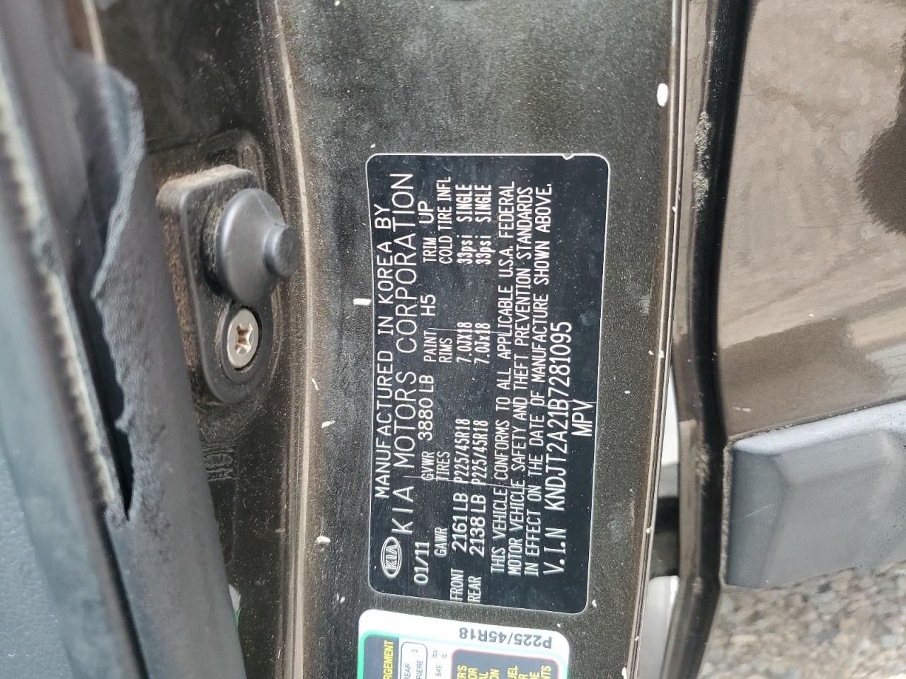 2011 Kia Soul + VIN: KNDJT2A21B7281095 Lot: 64791394