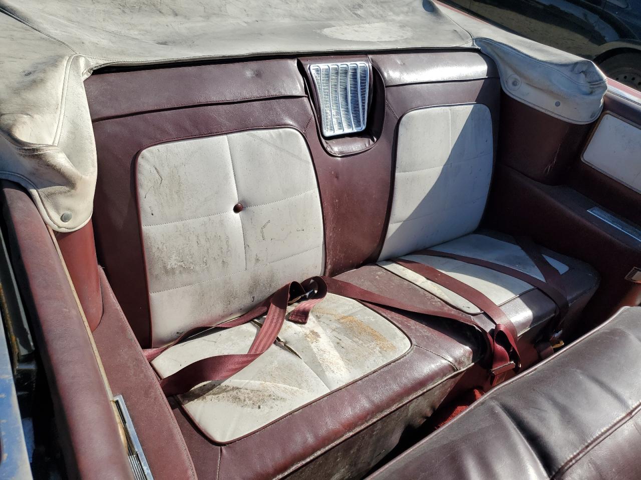 1960 Buick Electra VIN: 8G3019523 Lot: 63455834