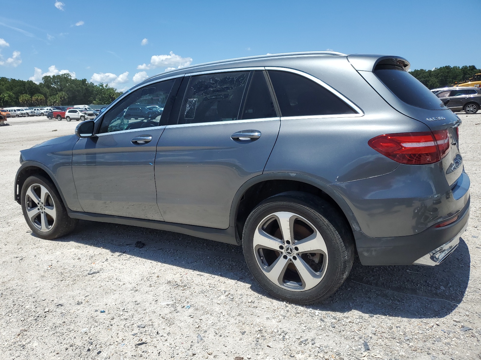 2019 Mercedes-Benz Glc 300 vin: WDC0G4JB9KV143645