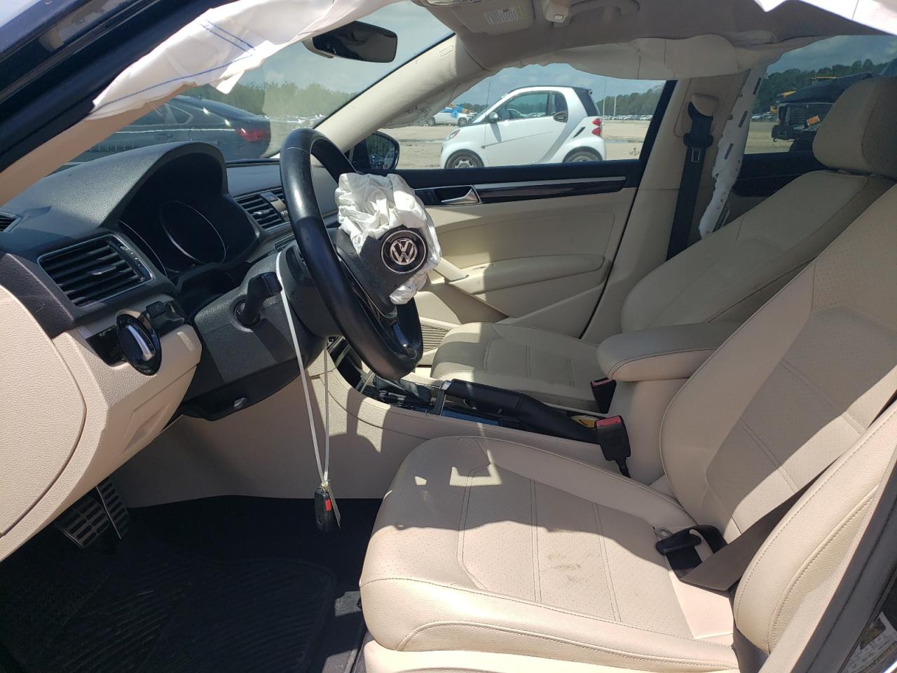 2019 Volkswagen Passat Se R-Line VIN: 1VWMA7A39KC007642 Lot: 64806514