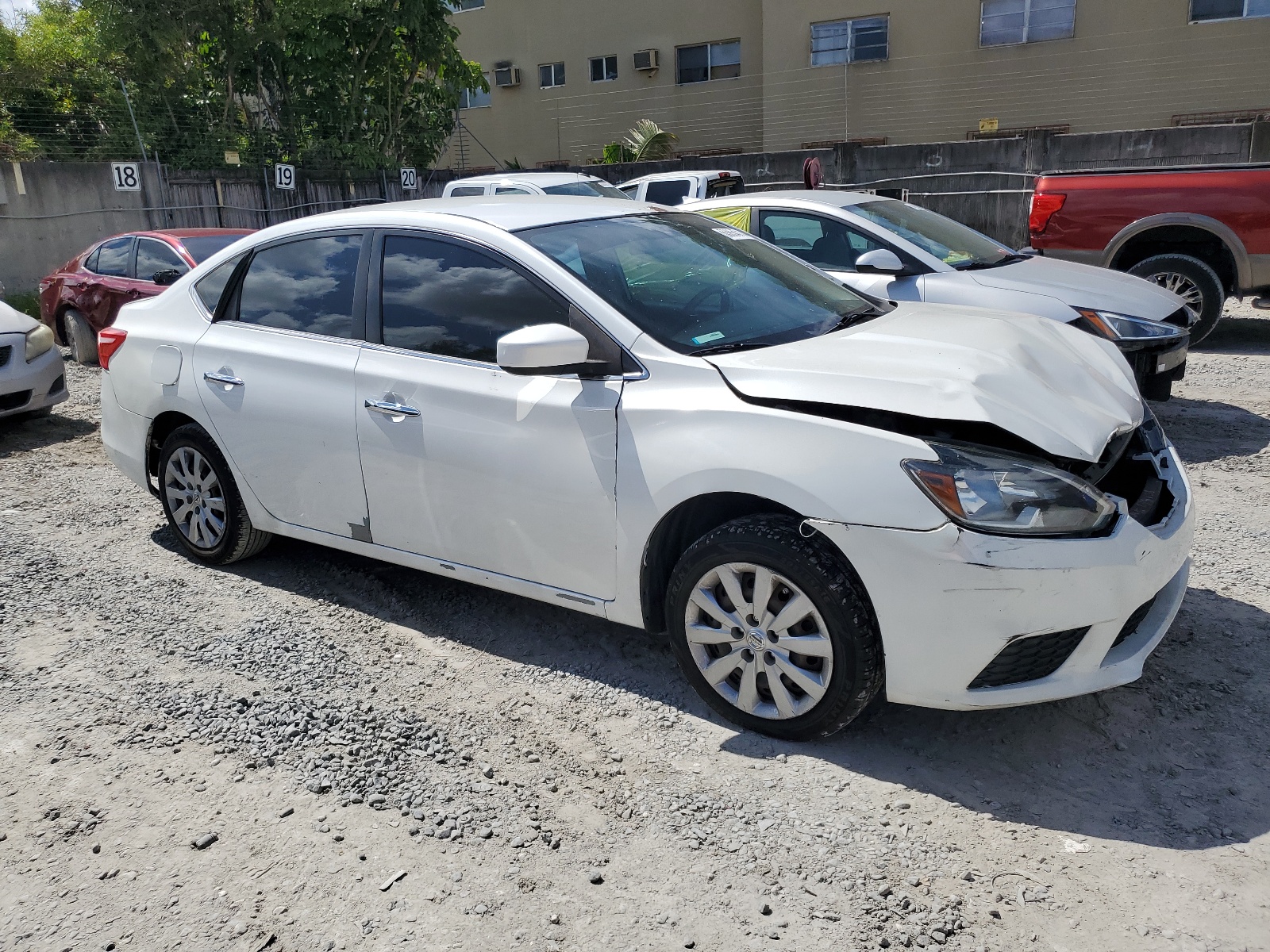 2017 Nissan Sentra S vin: 3N1AB7APXHY375739