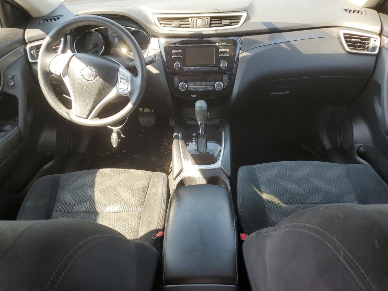 2015 Nissan Rogue S VIN: 5N1AT2MV8FC883734 Lot: 63660214