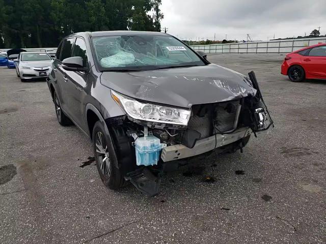 2019 Toyota Highlander Le VIN: 5TDZARFHXKS058803 Lot: 63292644