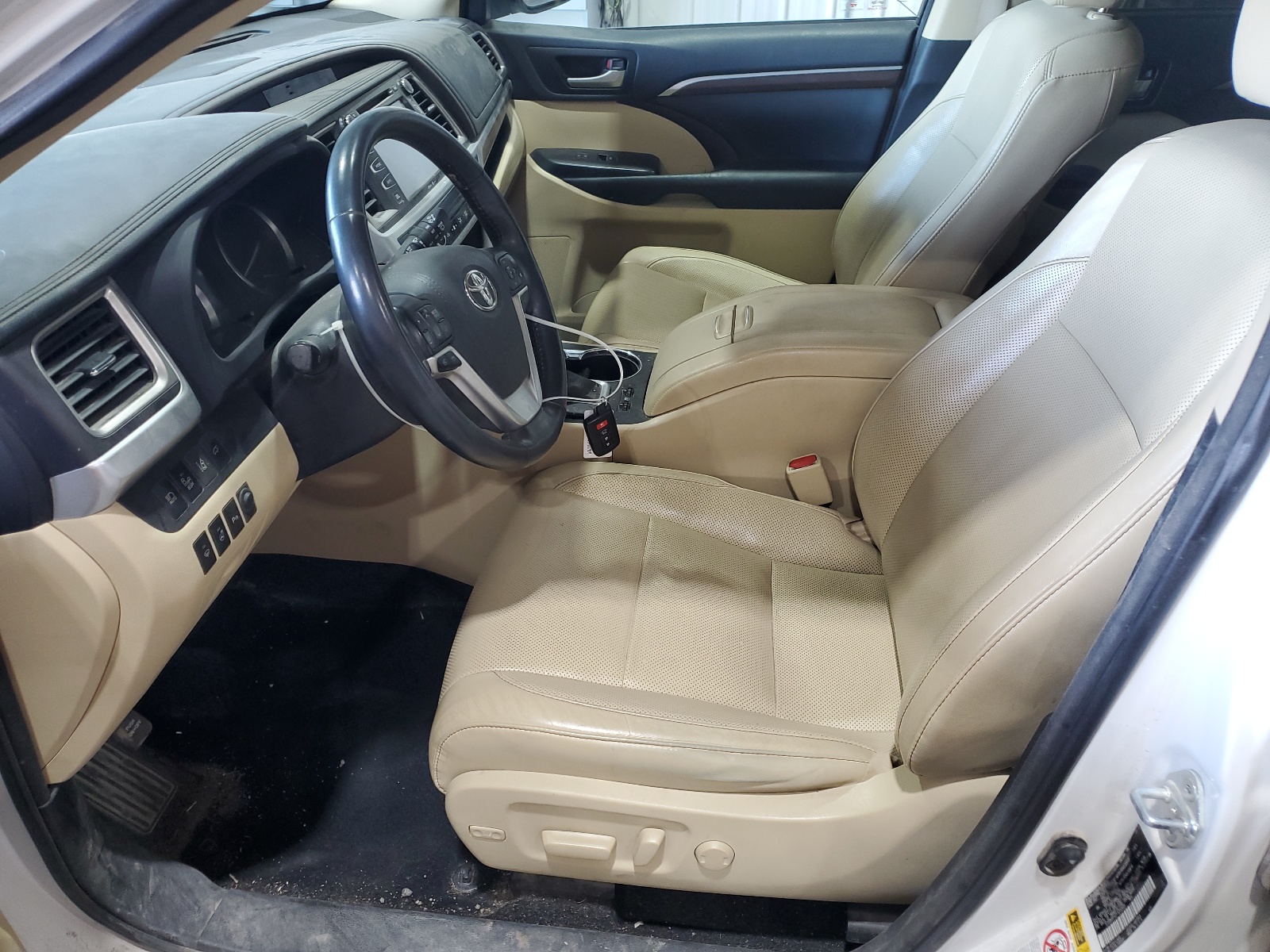 5TDDKRFH7FS200909 2015 Toyota Highlander Limited