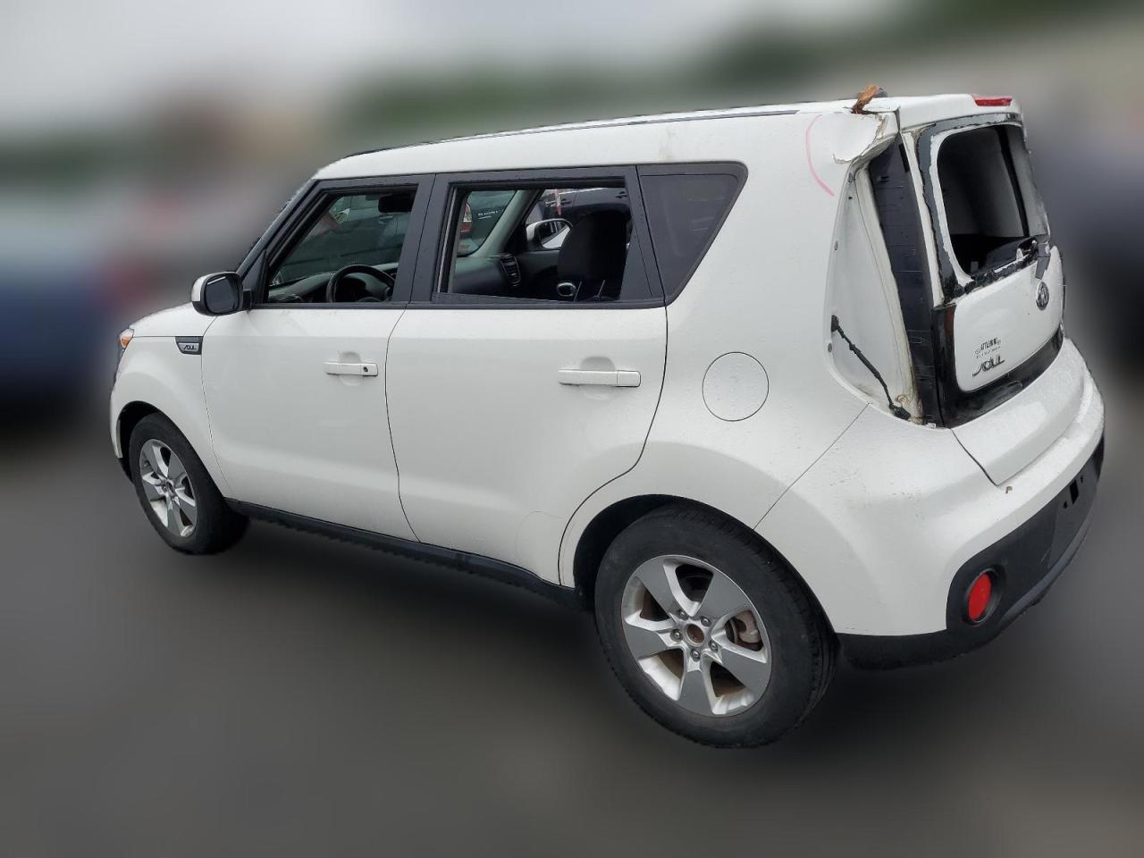 2017 Kia Soul - Image 2
