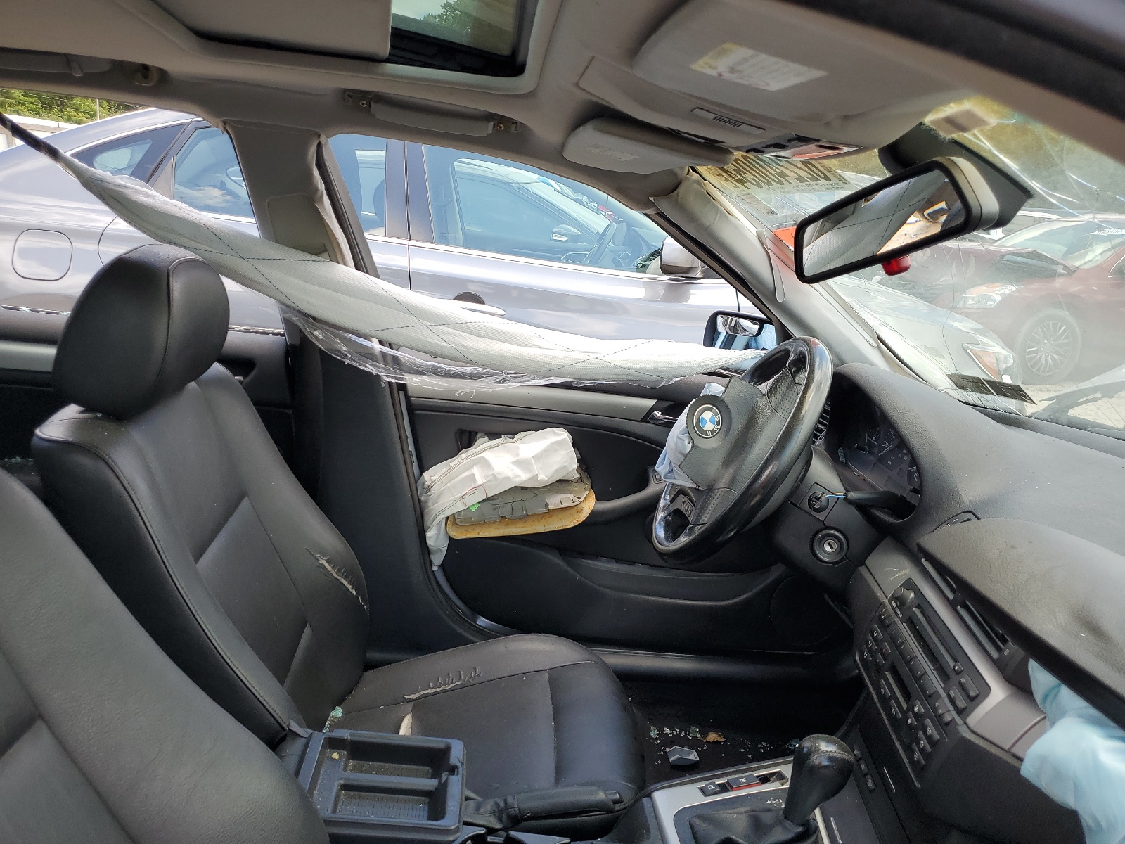 WBAEP33434PF04315 2004 BMW 325 Xit