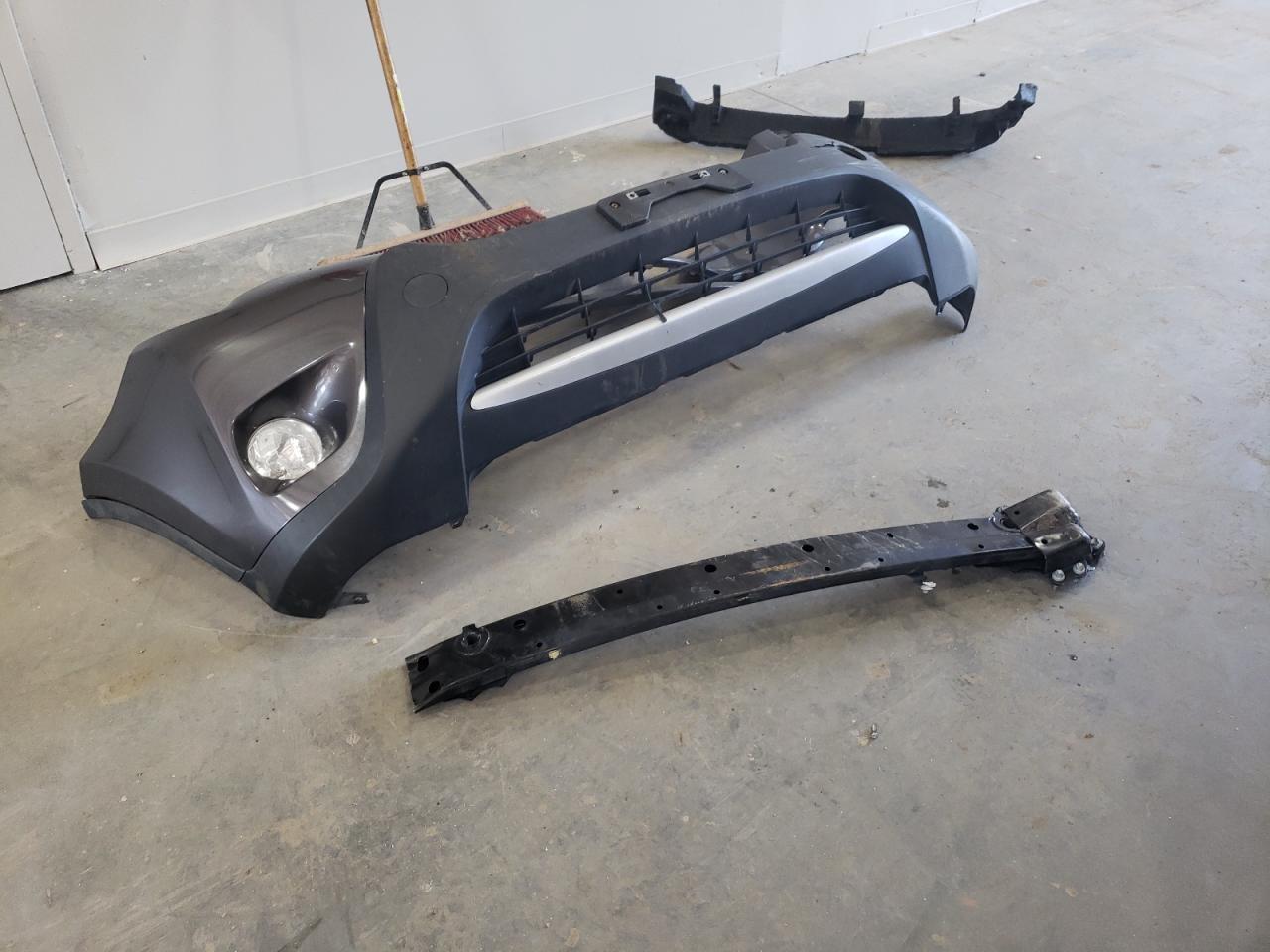 2015 Toyota Rav4 Xle VIN: 2T3WFREV9FW195697 Lot: 63325364