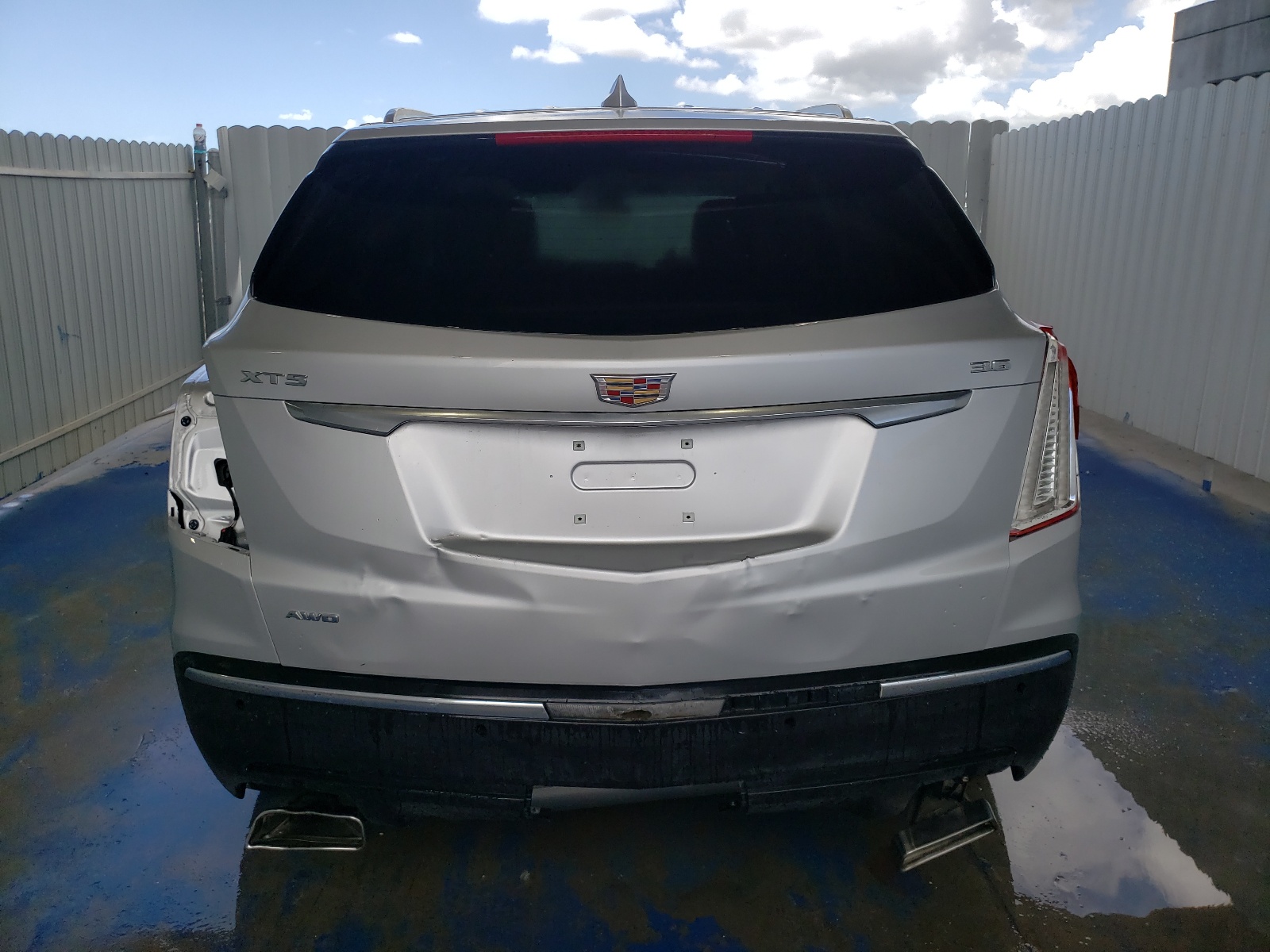 2018 Cadillac Xt5 Luxury vin: 1GYKNCRSXJZ109489