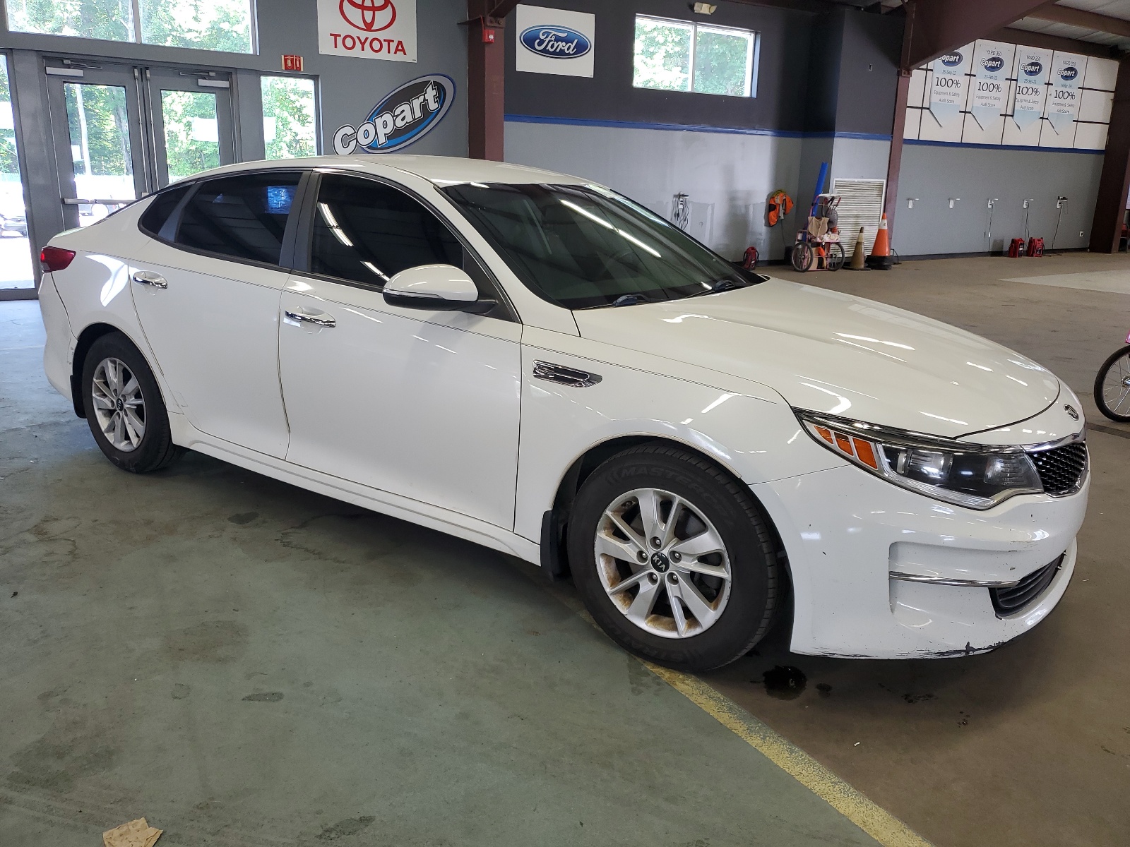 2016 Kia Optima Lx vin: KNAGT4L36G5101993