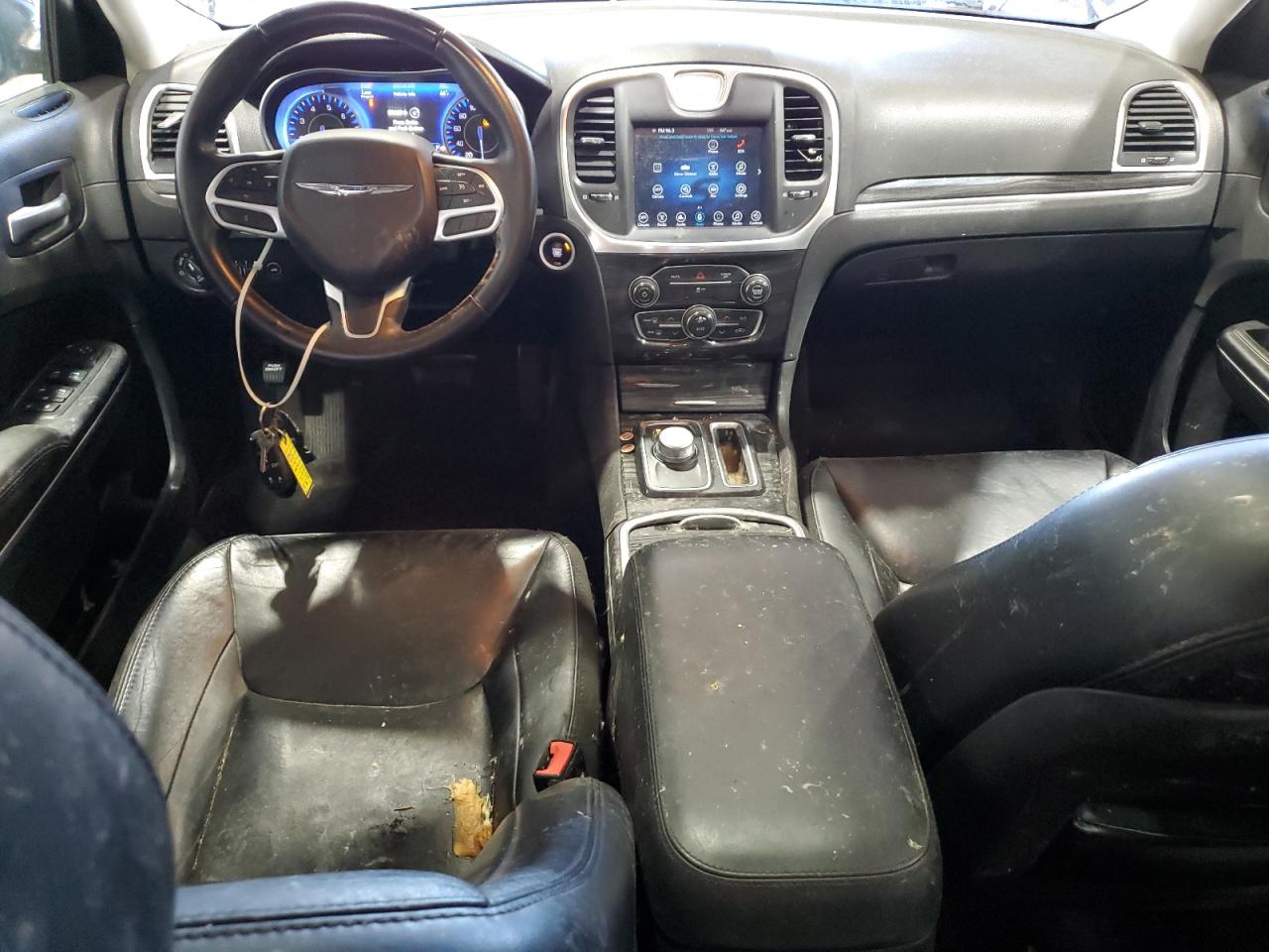 2017 Chrysler 300 Limited VIN: 2C3CCAAG5HH621588 Lot: 61732554