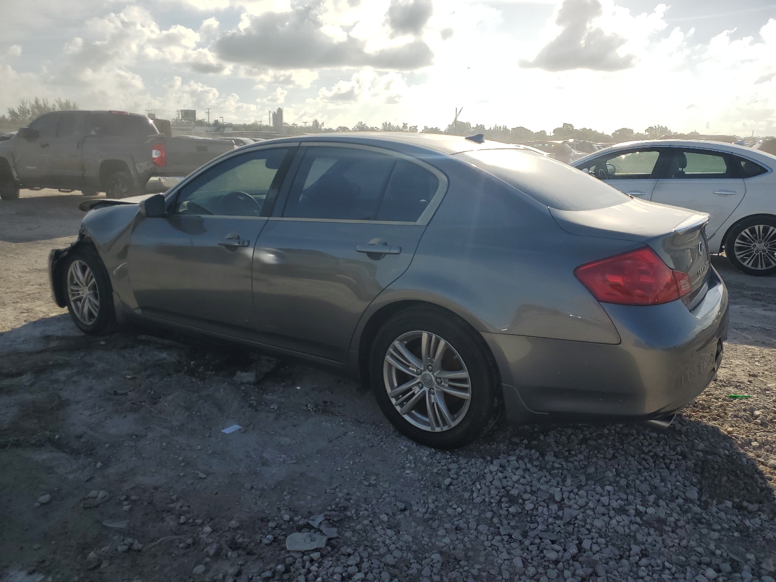 JN1CV6AP0FM503769 2015 Infiniti Q40