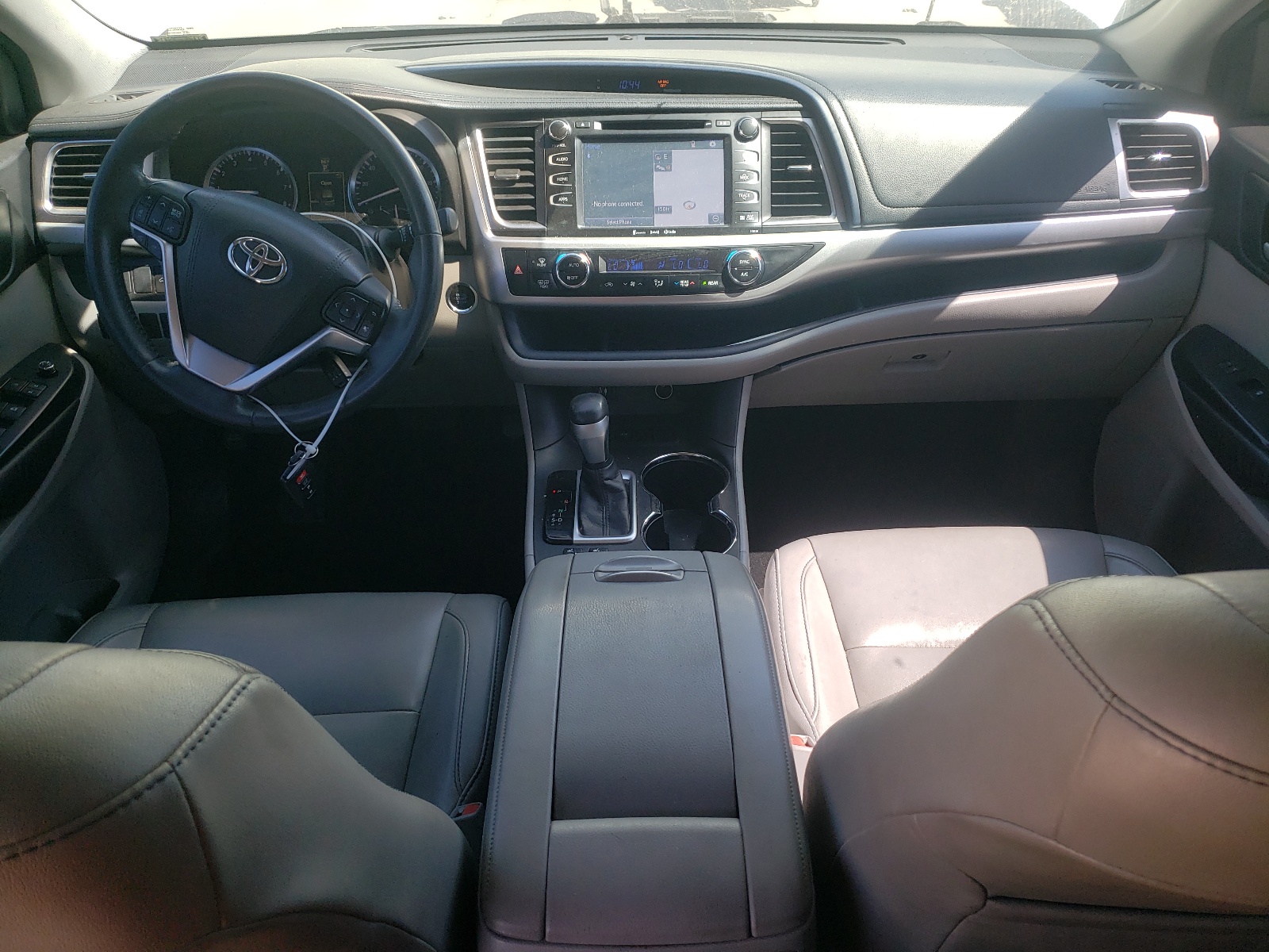 5TDKKRFH6GS139318 2016 Toyota Highlander Xle