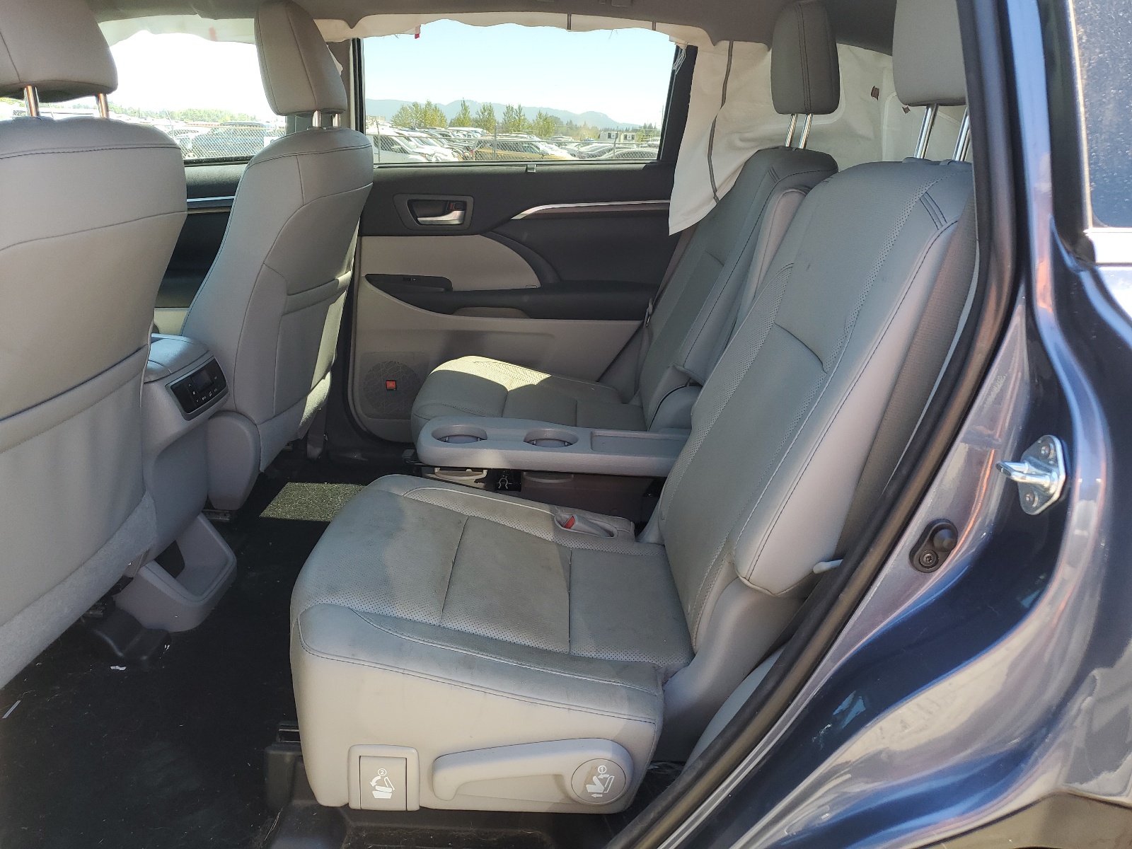 5TDDKRFH1GS266518 2016 Toyota Highlander Limited