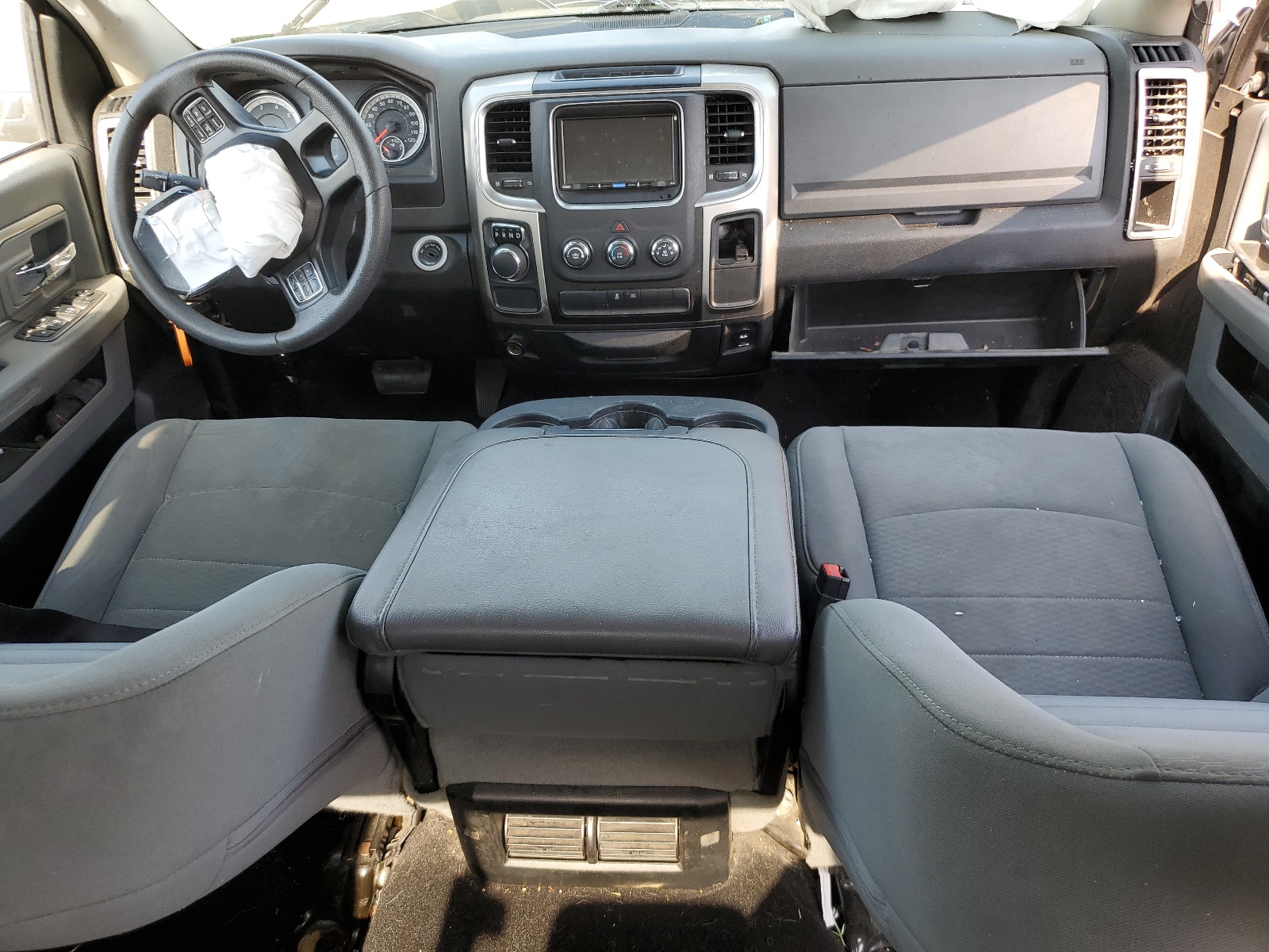 1C6RR6TT8KS633365 2019 Ram 1500 Classic Slt