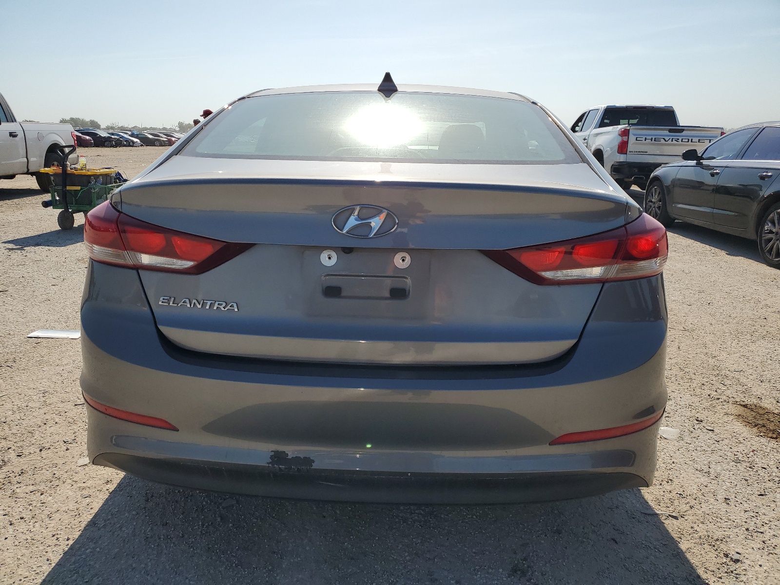 5NPD84LFXJH318908 2018 Hyundai Elantra Sel