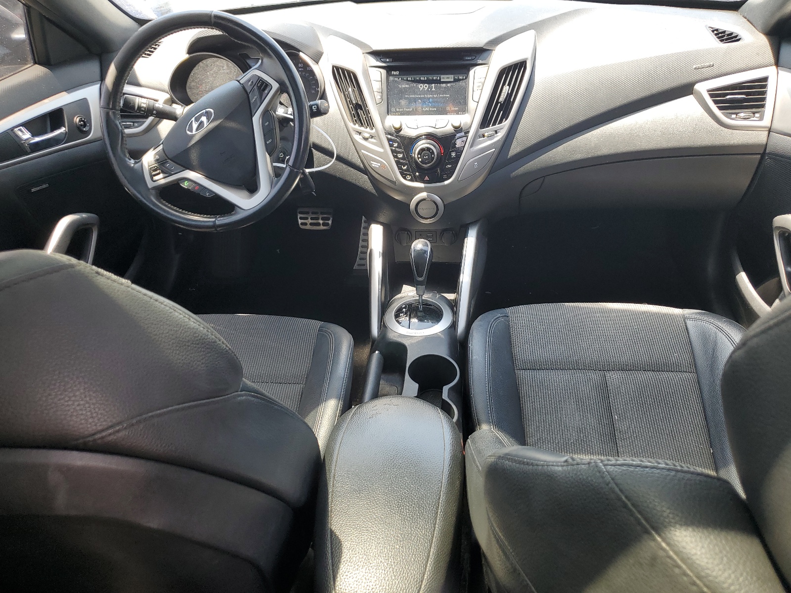 KMHTC6AD5GU250468 2016 Hyundai Veloster