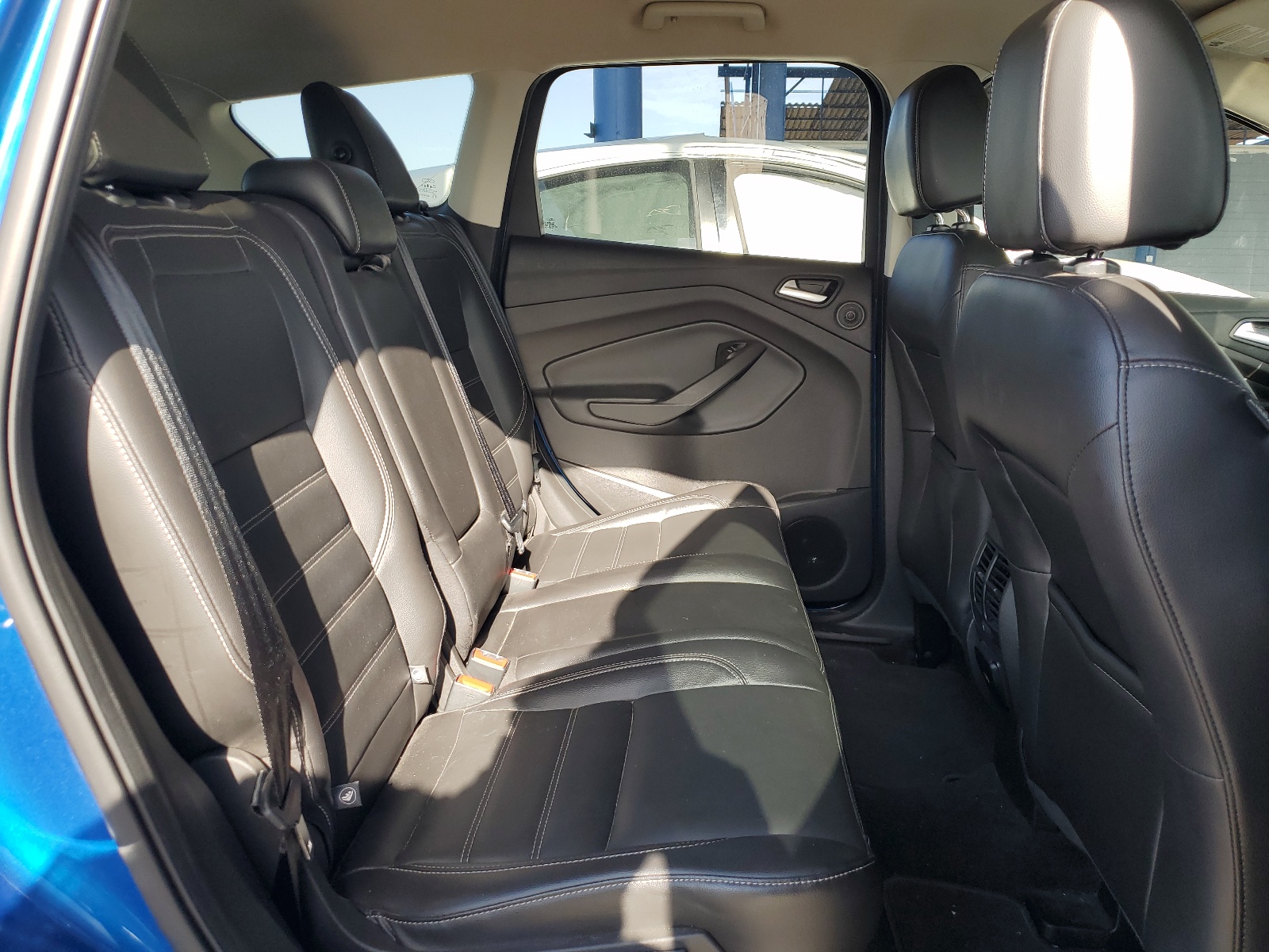 1FMCU0JDXHUE37068 2017 Ford Escape Titanium