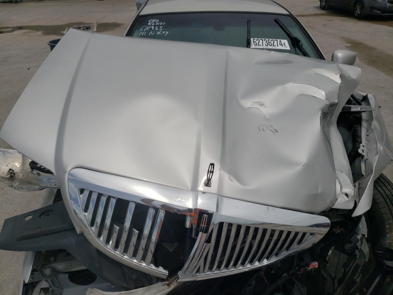 2009 Lincoln Town Car Signature Limited VIN: 2LNHM82V99X617146 Lot: 62736274