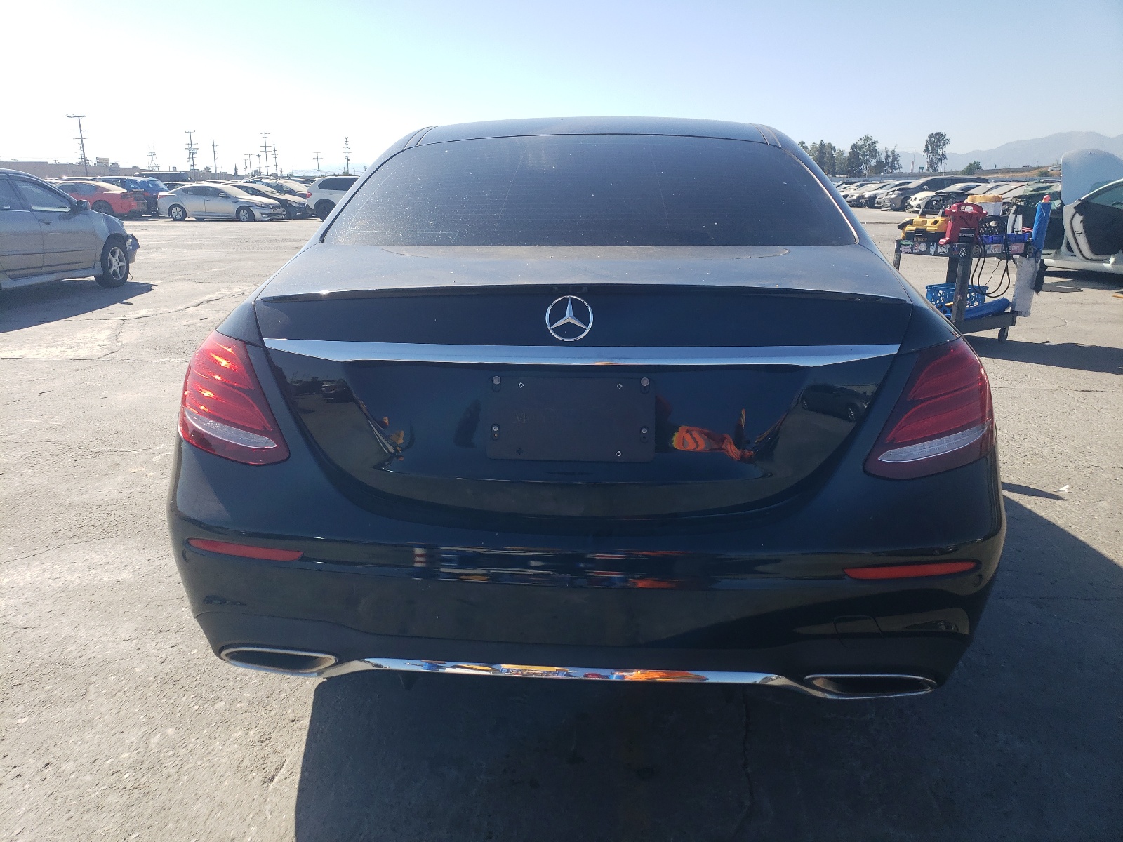 WDDZF4JB5JA296518 2018 Mercedes-Benz E 300