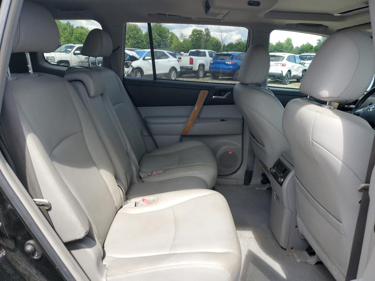 2008 Toyota Highlander Hybrid Limited VIN: JTEEW44A582015670 Lot: 62731804