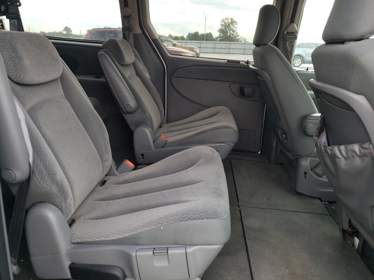 2005 Dodge Grand Caravan Sxt VIN: 2D4GP44L55R374674 Lot: 63900034