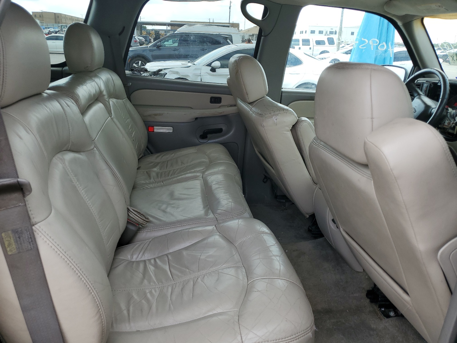 1GNEC13Z52R190235 2002 Chevrolet Tahoe C1500