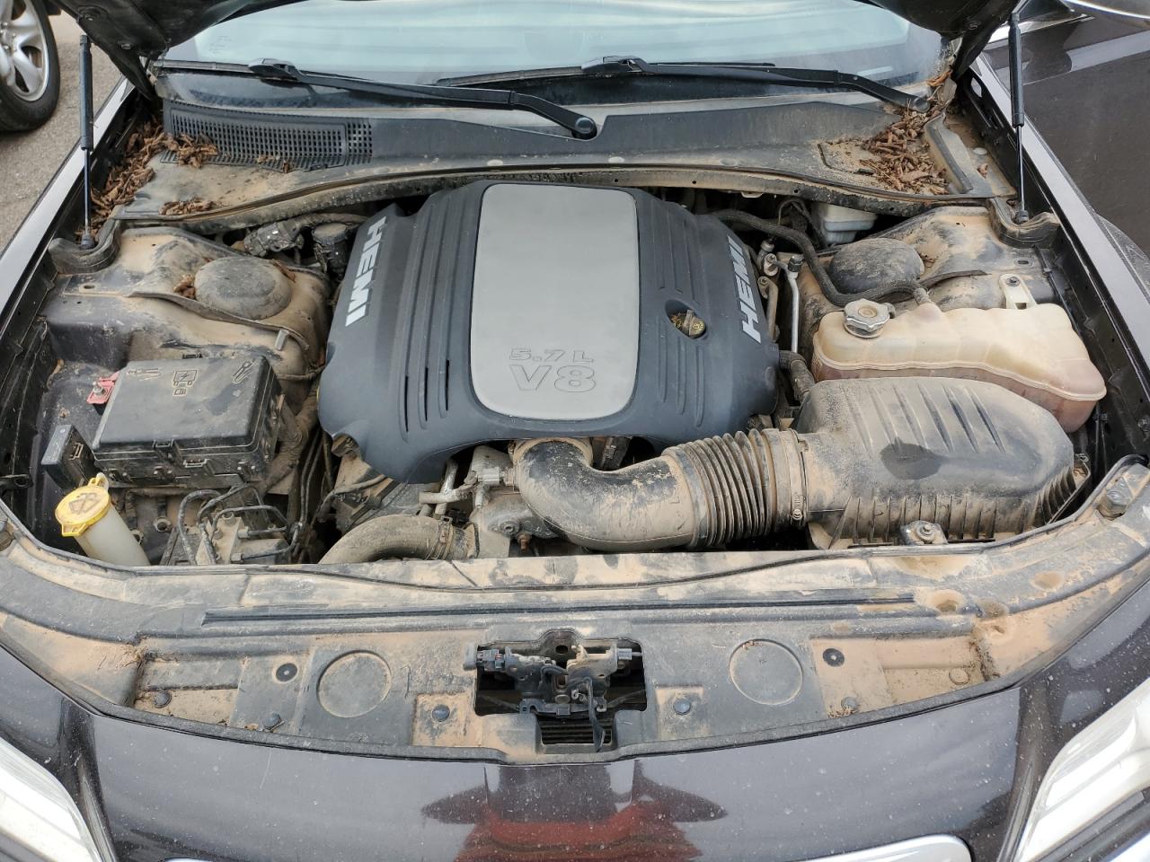 2013 Chrysler 300C Luxury VIN: 2C3CCAST6DH567353 Lot: 62430504