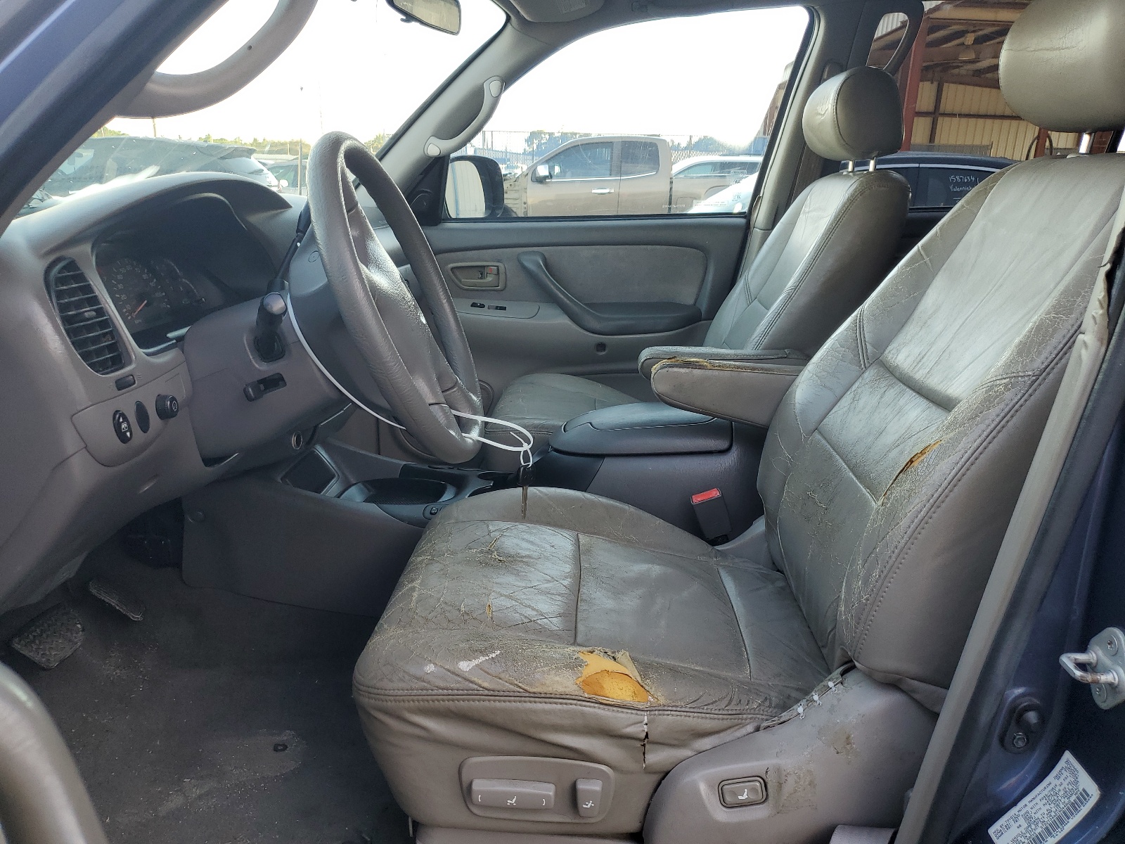 5TDZT34A61S044800 2001 Toyota Sequoia Sr5