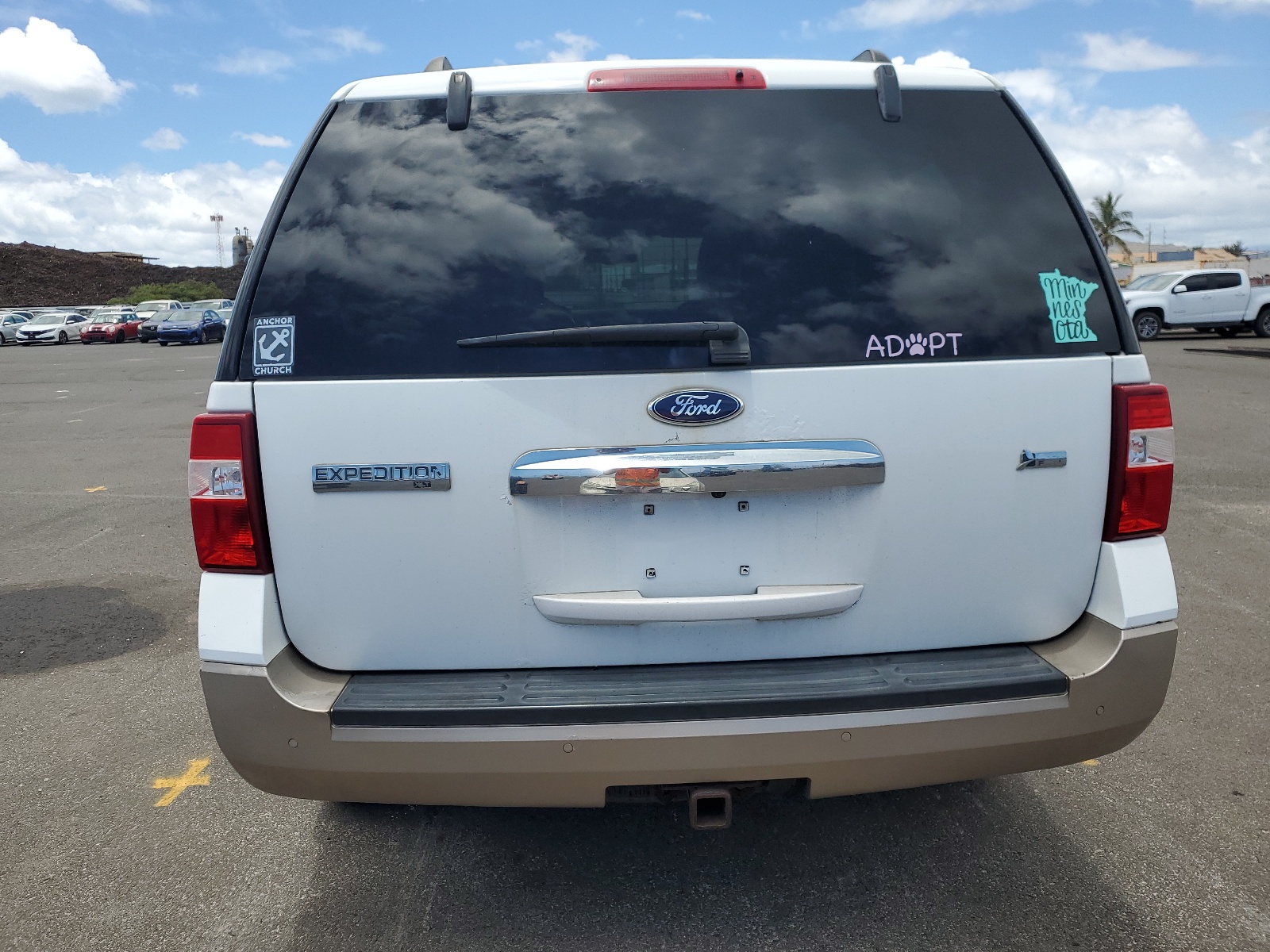 1FMJU1J51BEF02154 2011 Ford Expedition Xlt