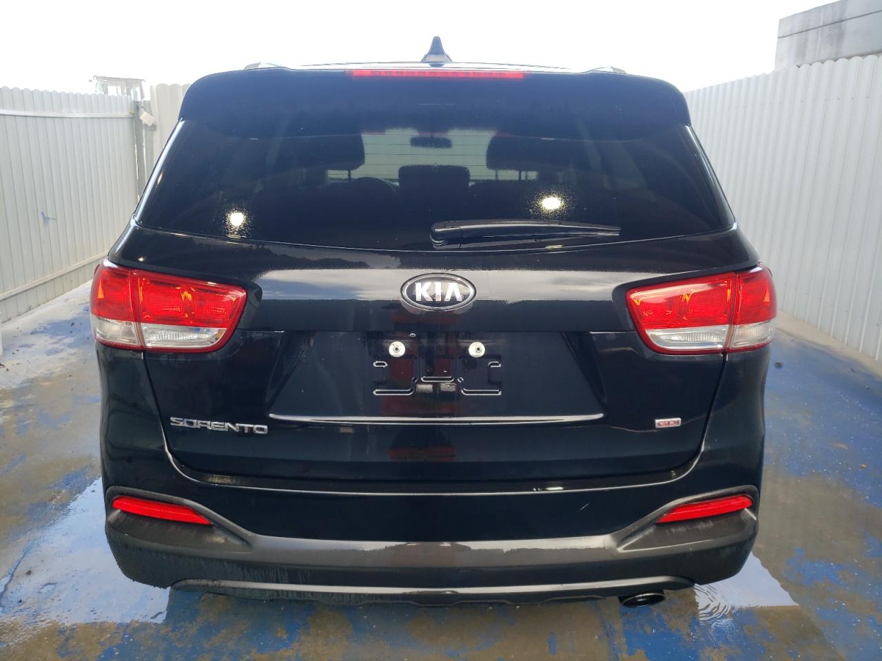 2018 Kia Sorento Lx VIN: 5XYPG4A30JG383251 Lot: 63493934