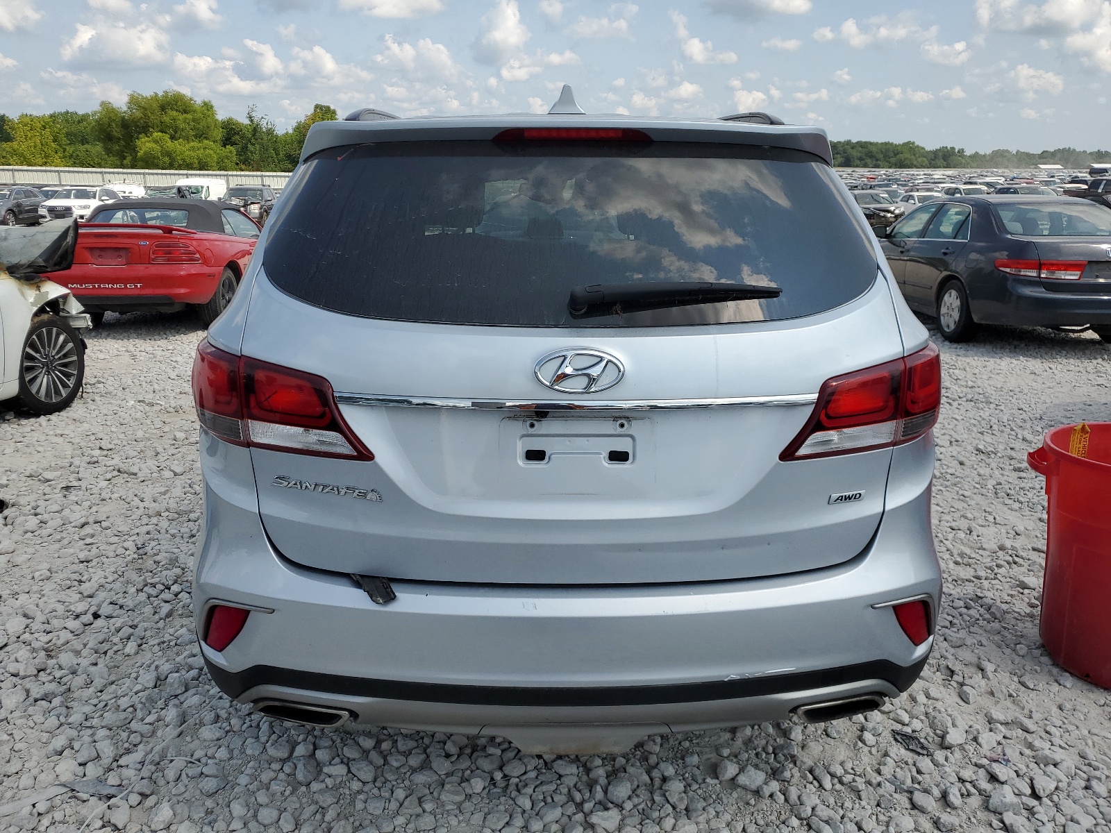 2018 Hyundai Santa Fe Se vin: KM8SMDHF6JU261619