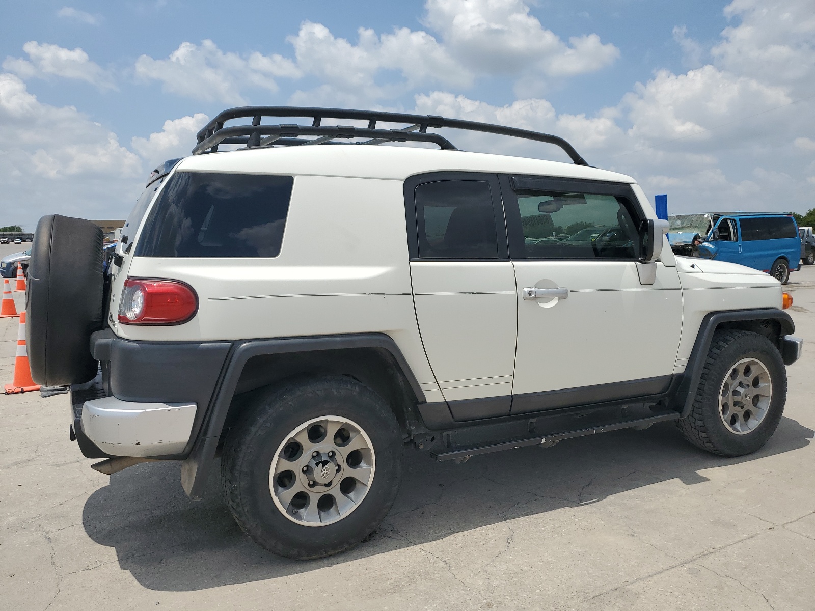 2012 Toyota Fj Cruiser vin: JTEZU4BF2CK012322