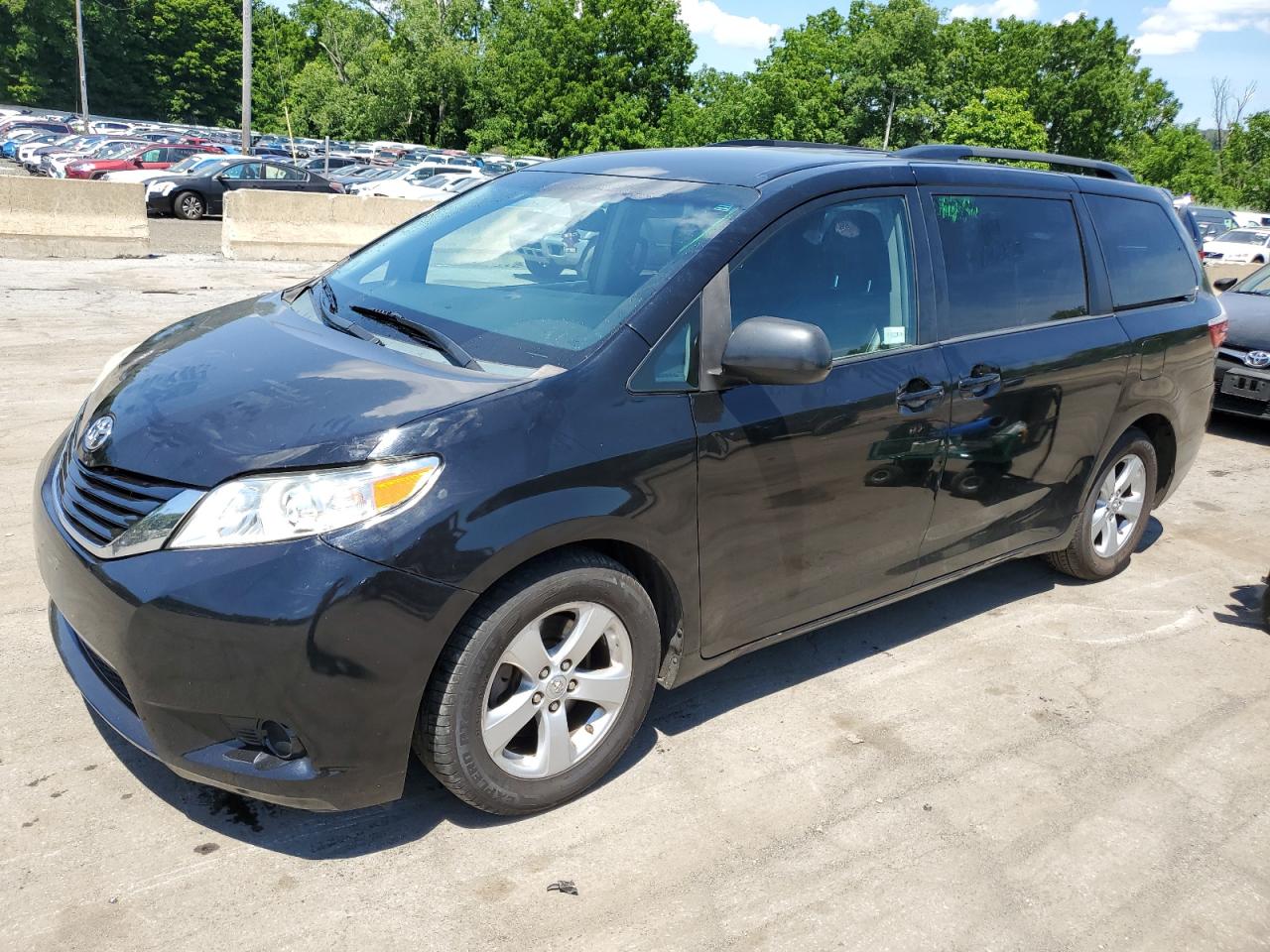 5TDKK3DC9FS559870 2015 TOYOTA SIENNA - Image 1