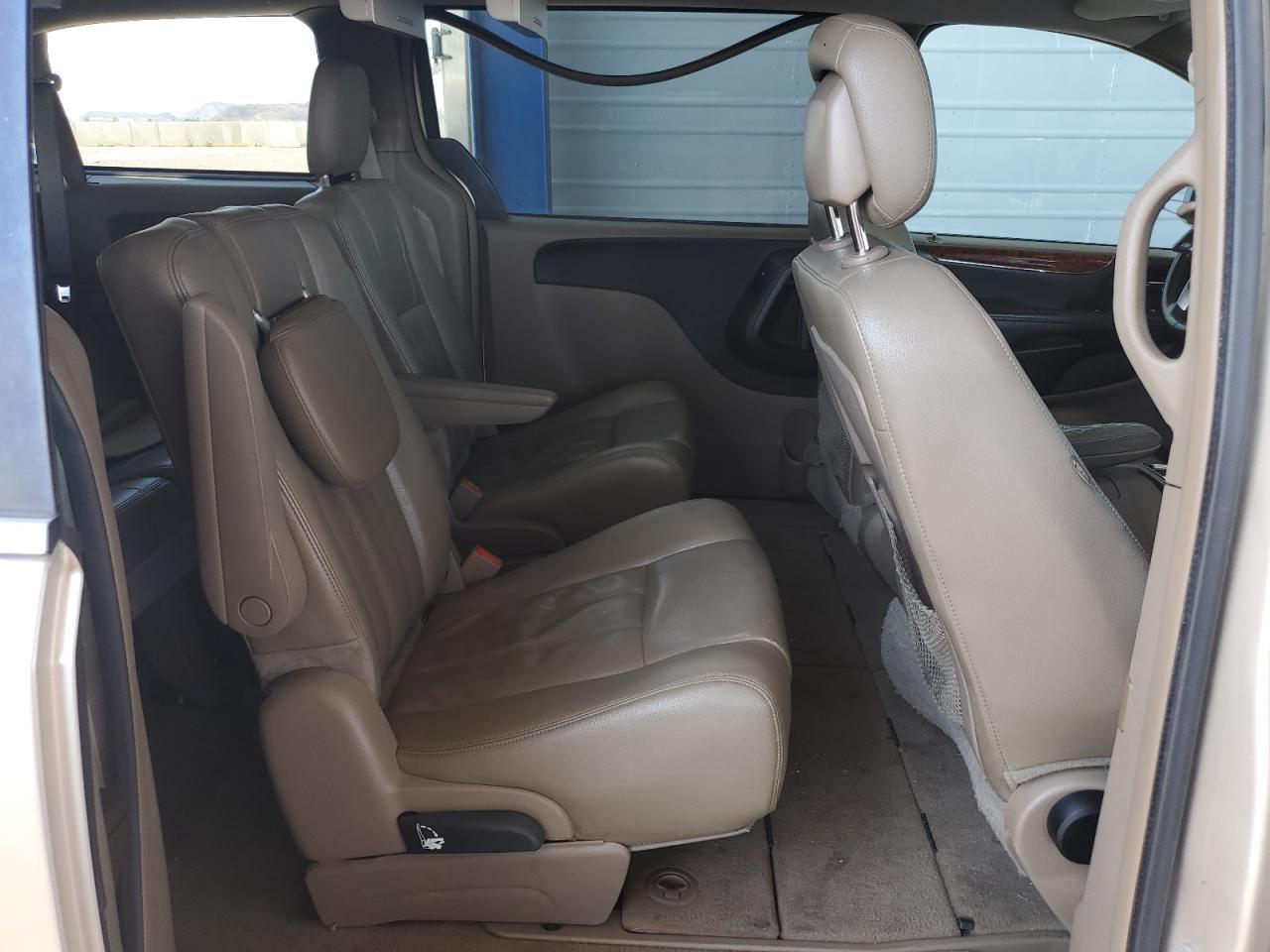 2015 Chrysler Town & Country Touring VIN: 2C4RC1BG7FR560871 Lot: 64666984