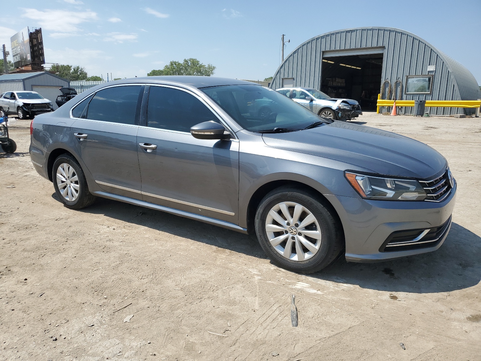 2016 Volkswagen Passat S vin: 1VWAT7A38GC057484