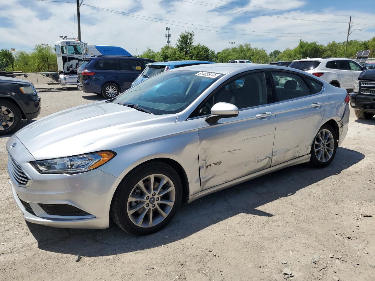 3FA6P0LU1HR385316 2017 FORD FUSION - Image 1