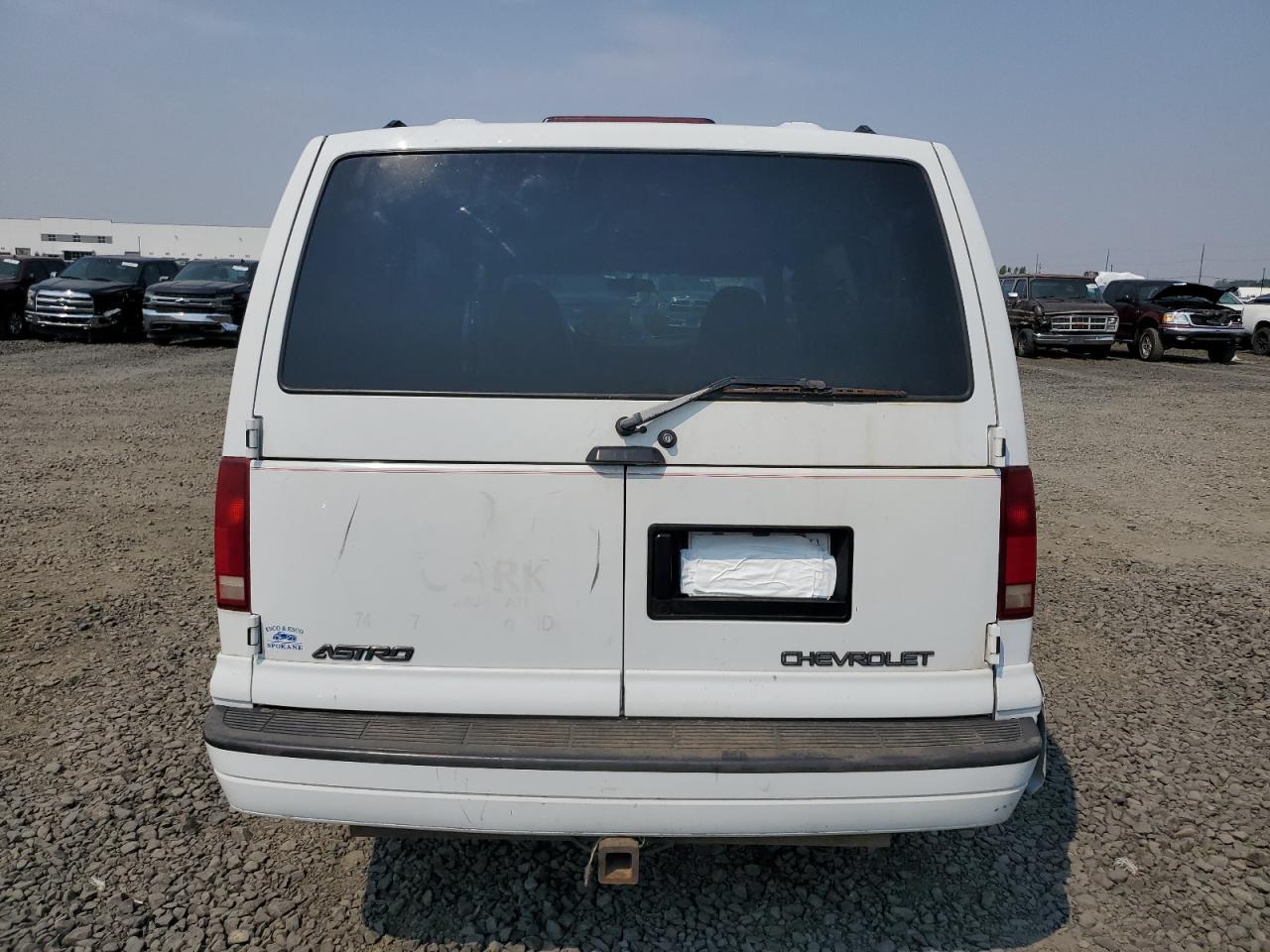 2000 Chevrolet Astro VIN: 1GNEL19W2YB184746 Lot: 64151134