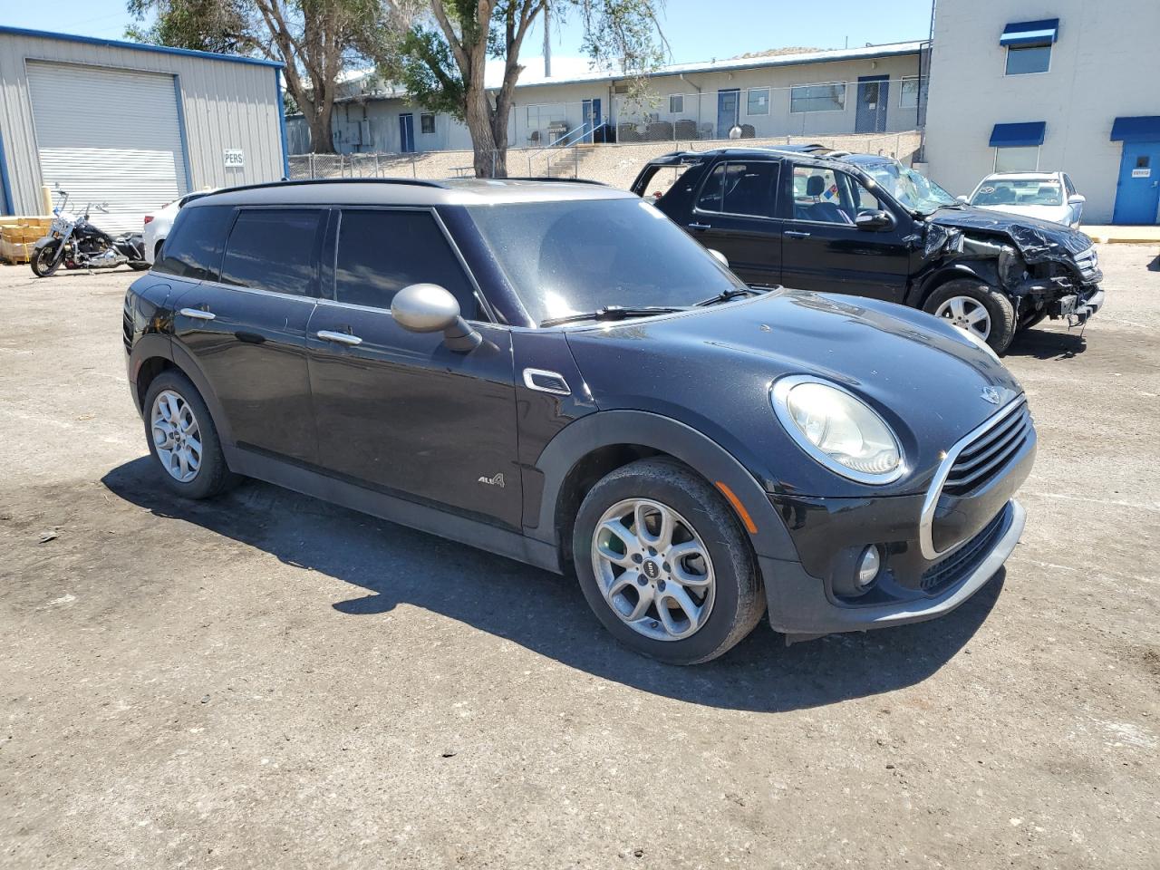 VIN WMWLU1C5XH2C41871 2017 MINI COOPER no.4